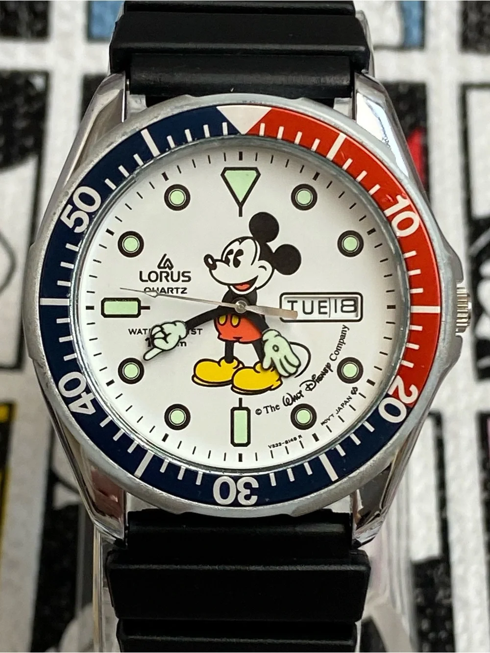 Vintage Disney X Lorus (Seiko) Mickey Mouse Pepsi Bezel Diver Style Watch HTF